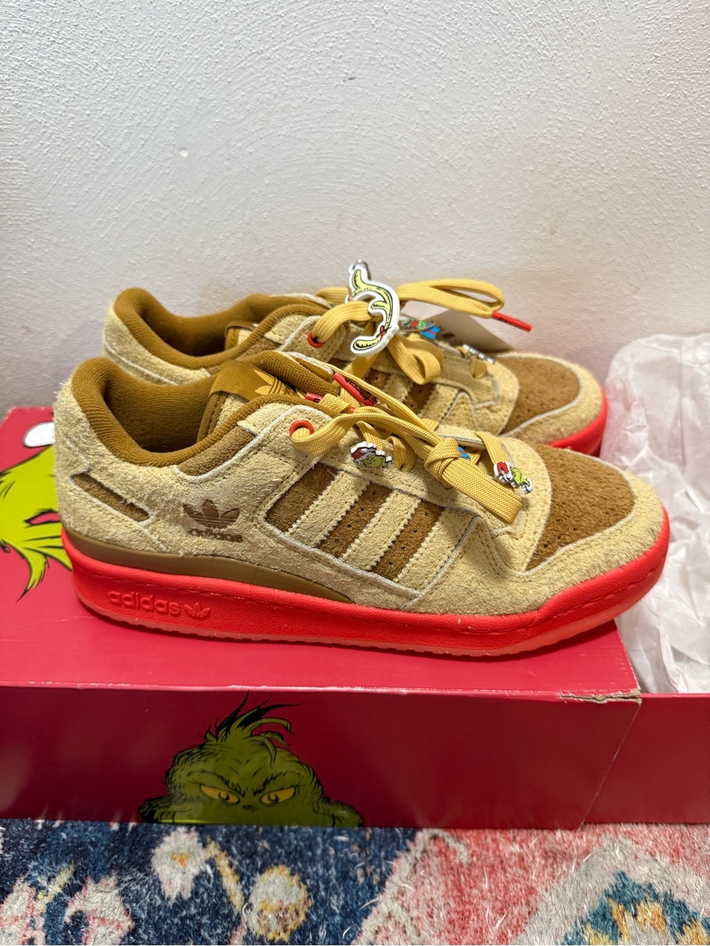 adidas Kids Tan & Red Suede Low-Top Sneakers